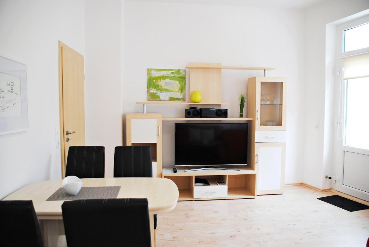 Appartementanlage-Ferienwohnungen Weisse Moewe Засниц Экстерьер фото